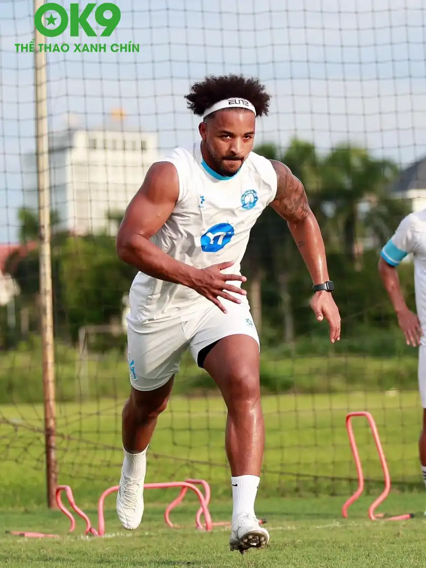 Xuân Son đã hoàn toàn bình phục chấn thương theo xác nhận của CLB Nam Định Xuân Son đã hoàn toàn bình phục chấn thương theo xác nhận của CLB Nam Định